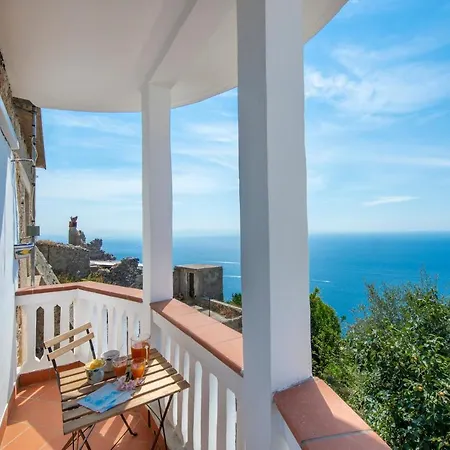 Apartman Regina House Furore